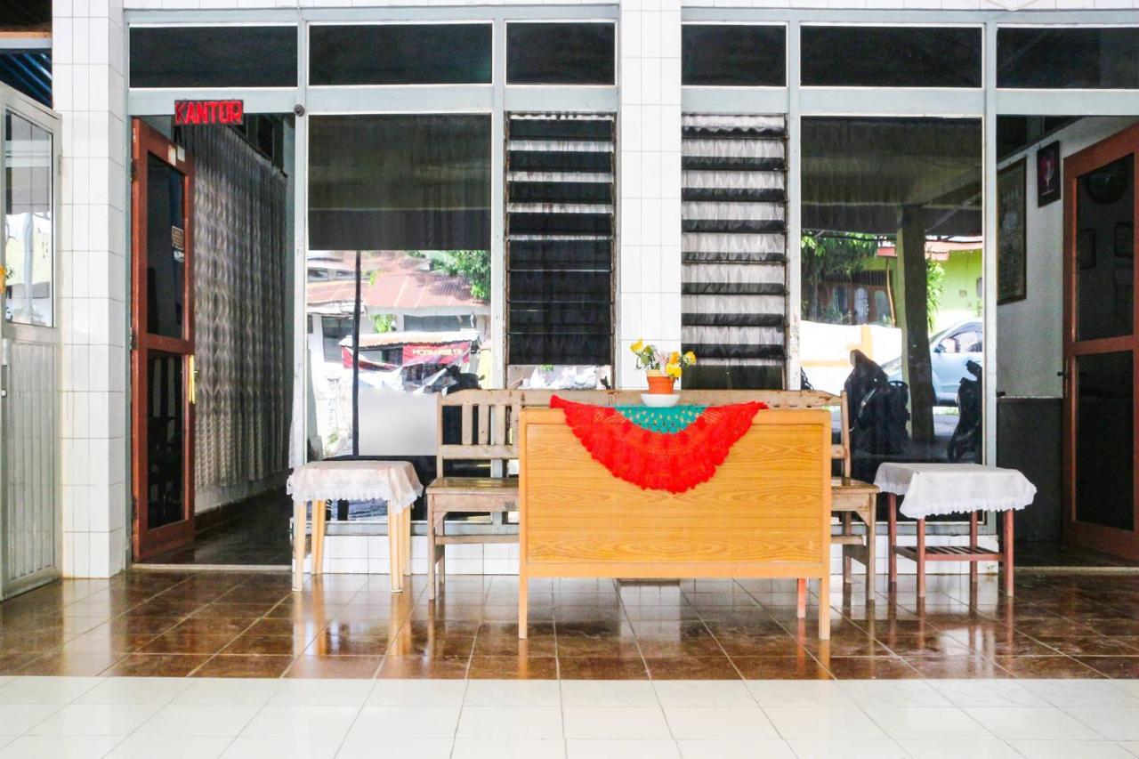 Spot On 91212 Hotel Kelimutu Kupang  Extérieur photo