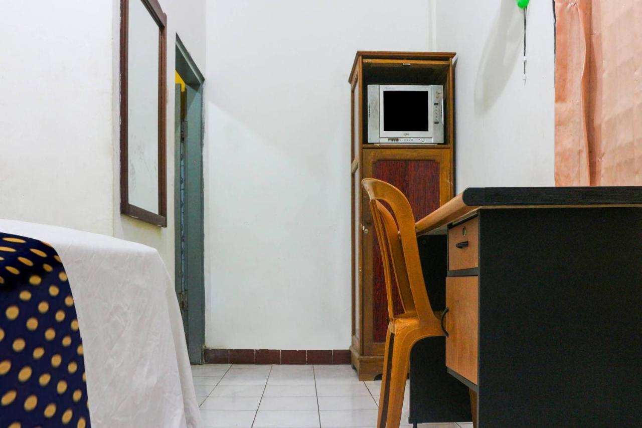 Spot On 91212 Hotel Kelimutu Kupang  Extérieur photo